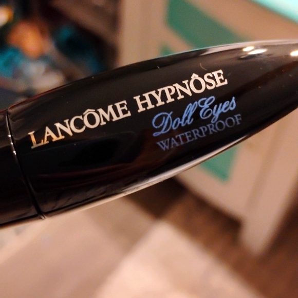 NIB Lancome Doll Eyes Waterproof Mascara -01 SO BLACK! - Picture 4 of 6